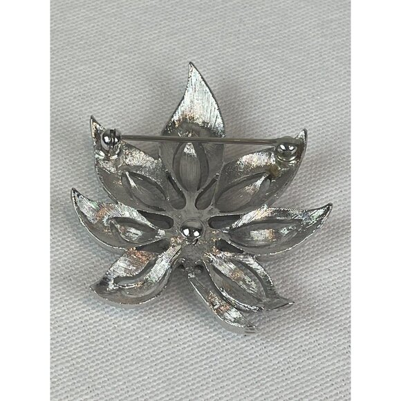 Vintage Silver Toned Leaf Shaped Brooch Pin Costume Jewelry Metal - Picture 5 of 8
